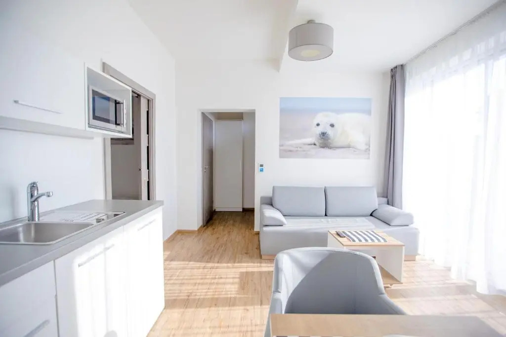 Apartamenty Villa Baltica Rewal - jacuzzi na dachu, wi-fi, parking w cenie