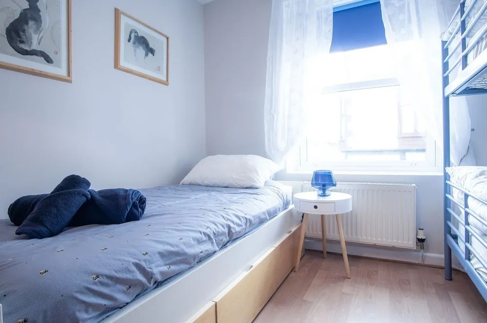 Starfish Apartment - 2 Bedroom Apartment - Tenby