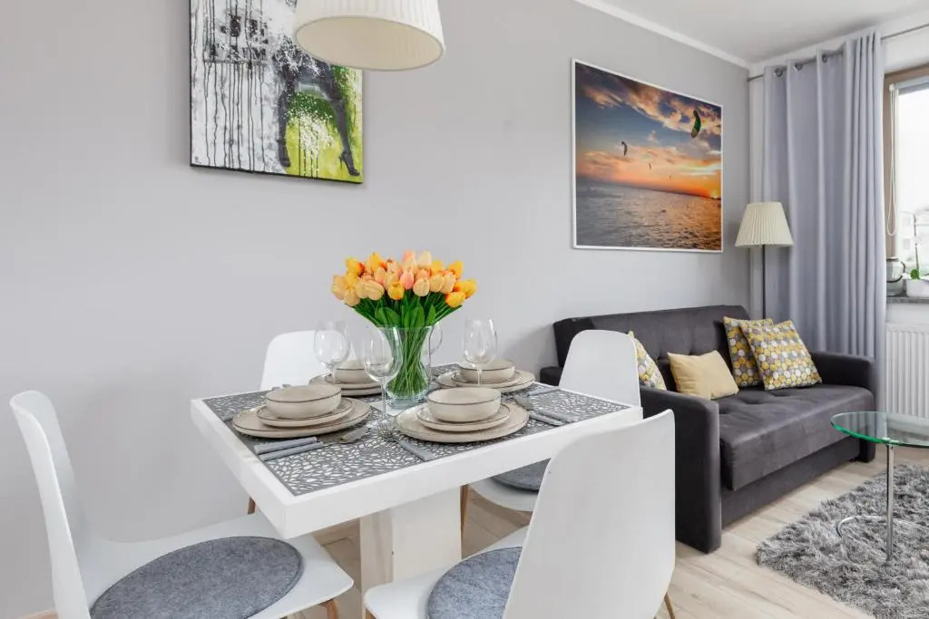Wind Rose Quarter Apartments by Renters
