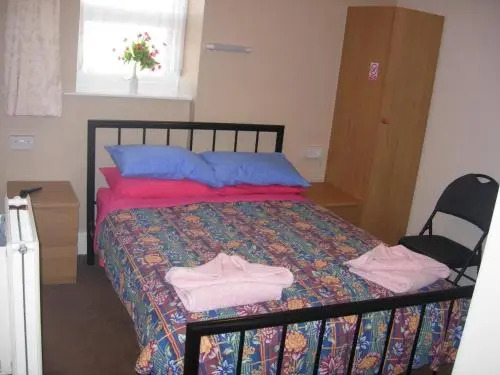 Longfield Guest House