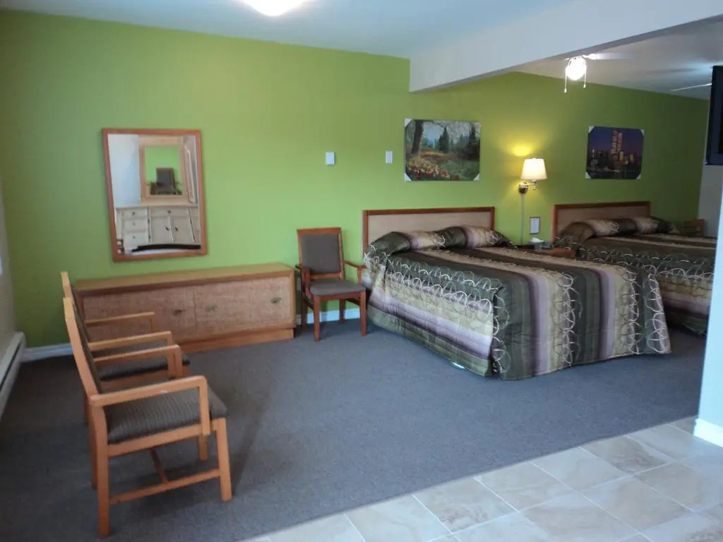 Rymals Motel