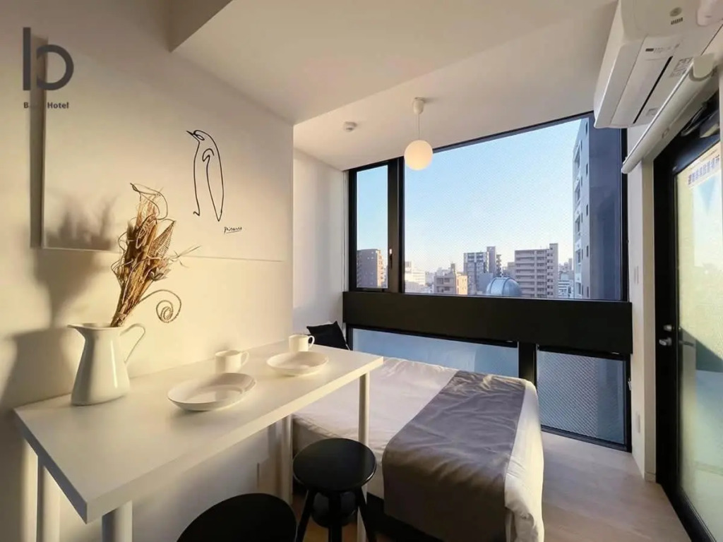 Modern 1 BR Apartment, Close to Peace Park, For 6 PPL