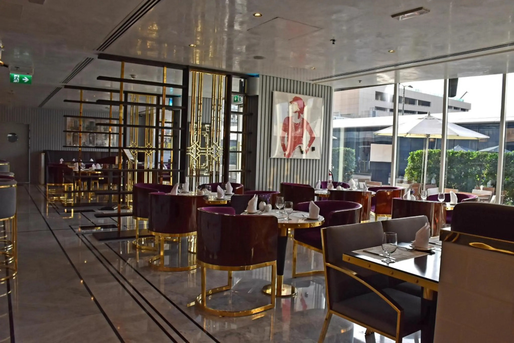 Tamani Marina Hotel & Apartments