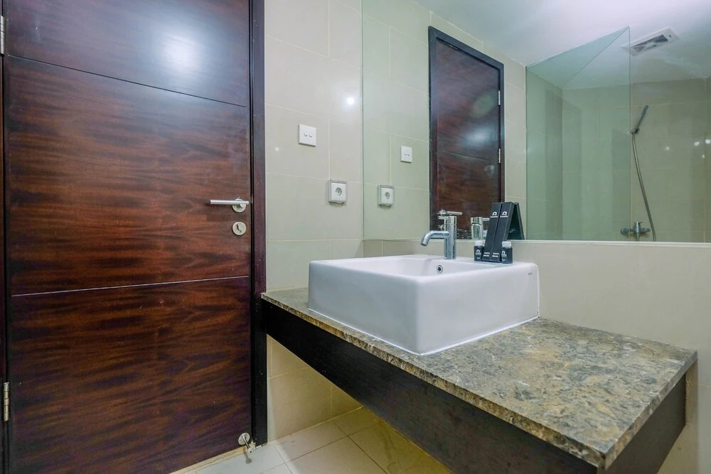 Big and Cozy Gandaria Heights 3BR Apartment with Direct Access to Mall