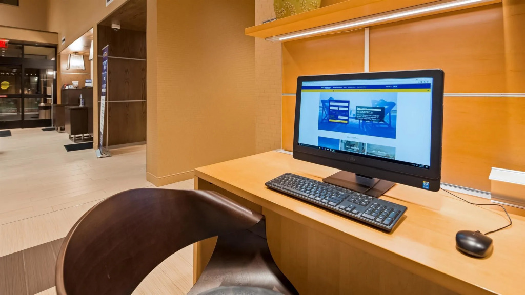 Best Western Plus Franciscan Square Inn & Suites Steubenville