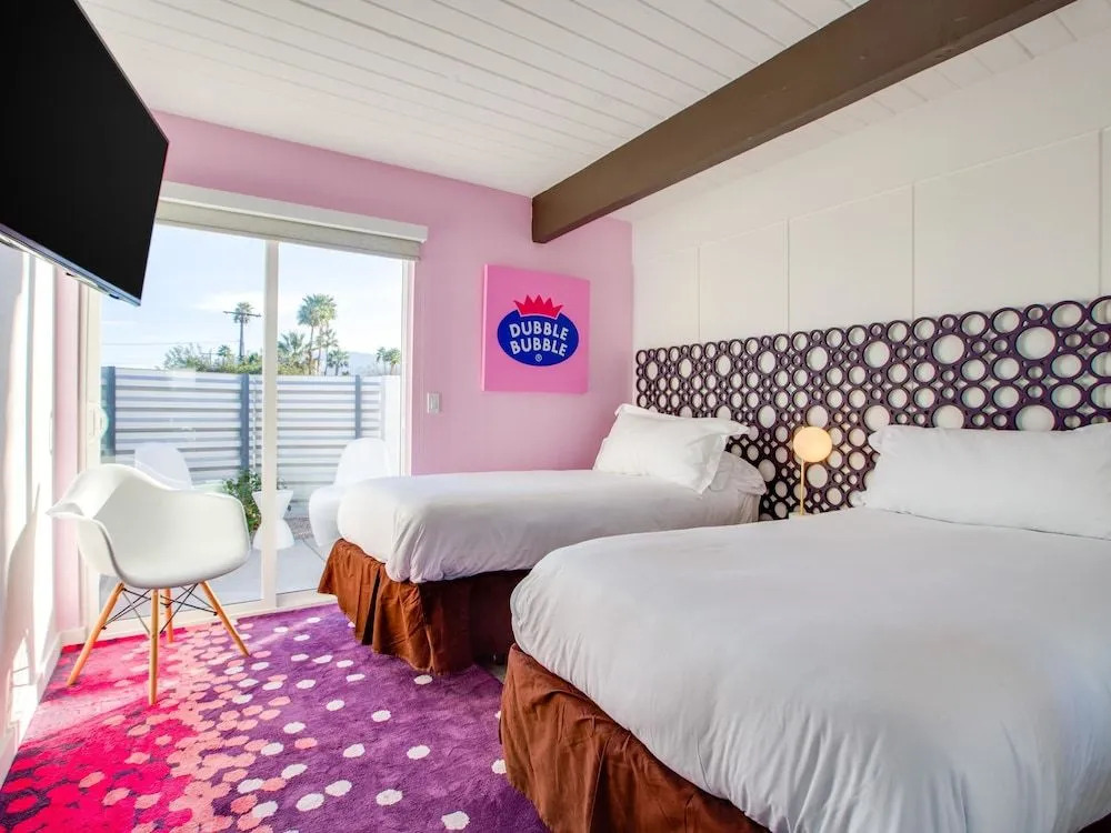 Bubble Gum Modern: Mid-Century Alexander by ACME House Company