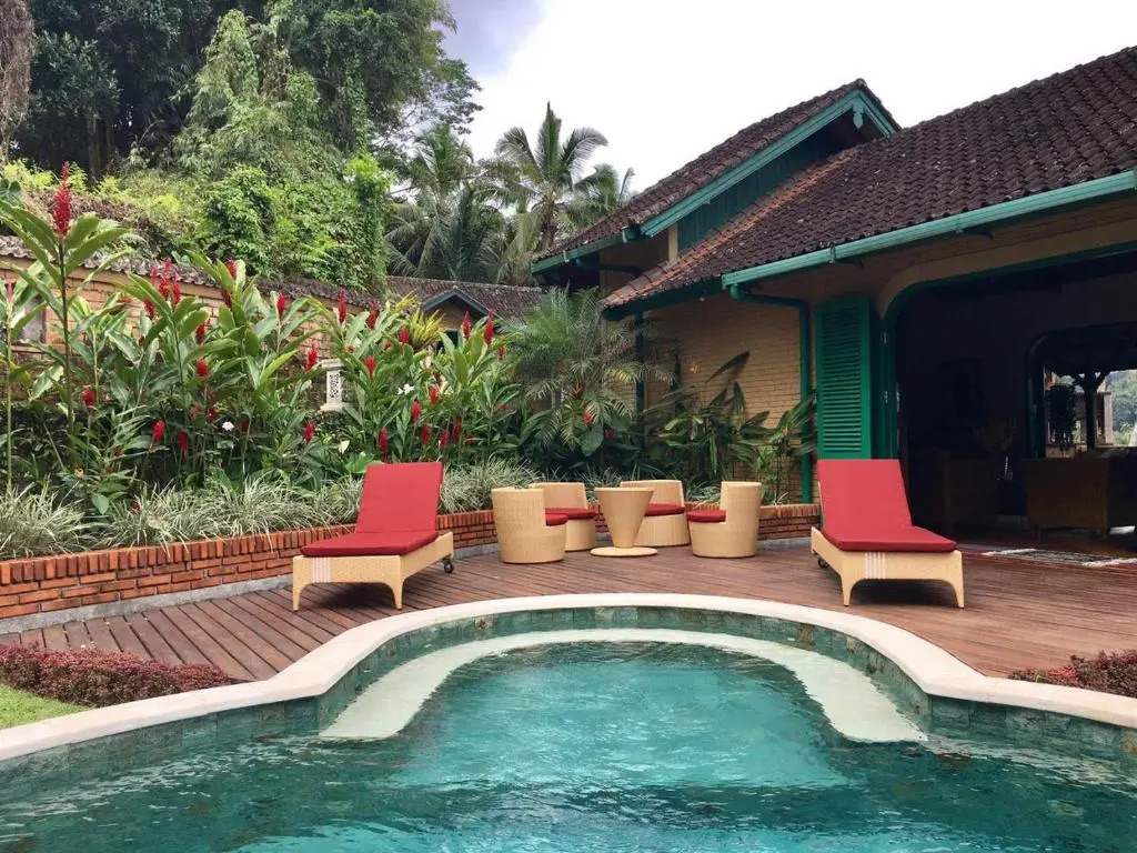 The Papas Villas