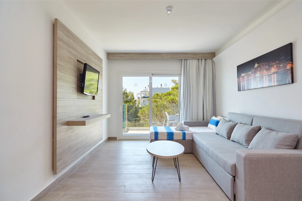 Sol Bahía Ibiza Suites