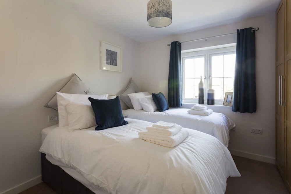 The Rectory Apartment + Free Parking
