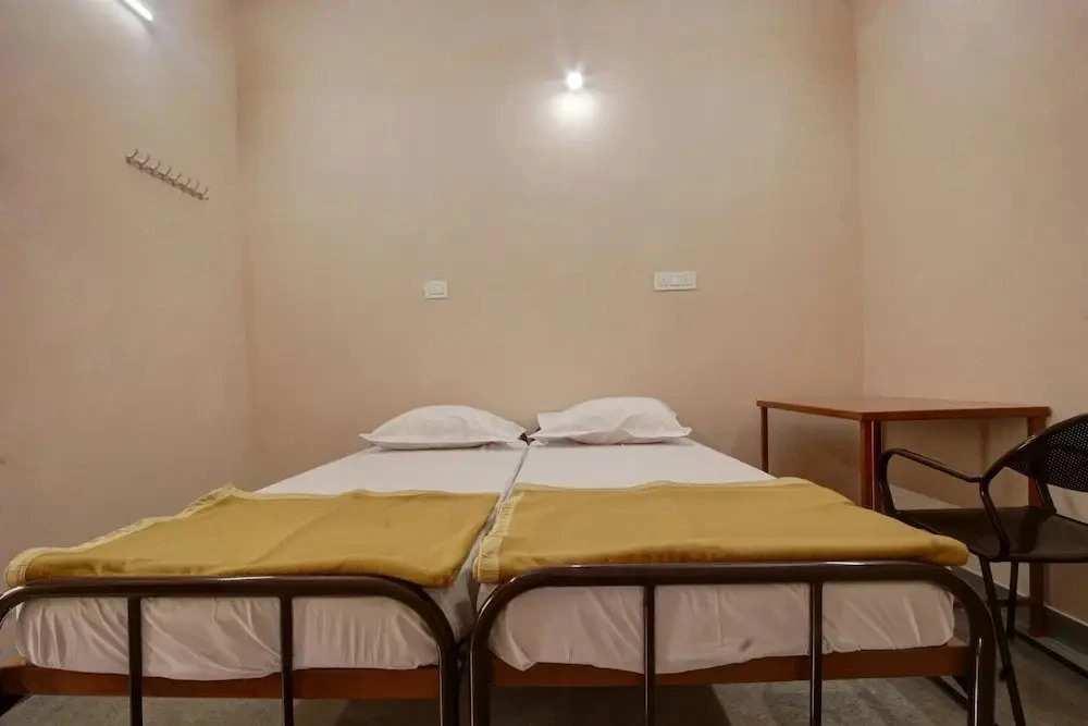 Sri Rugmani Residency by OYO Rooms