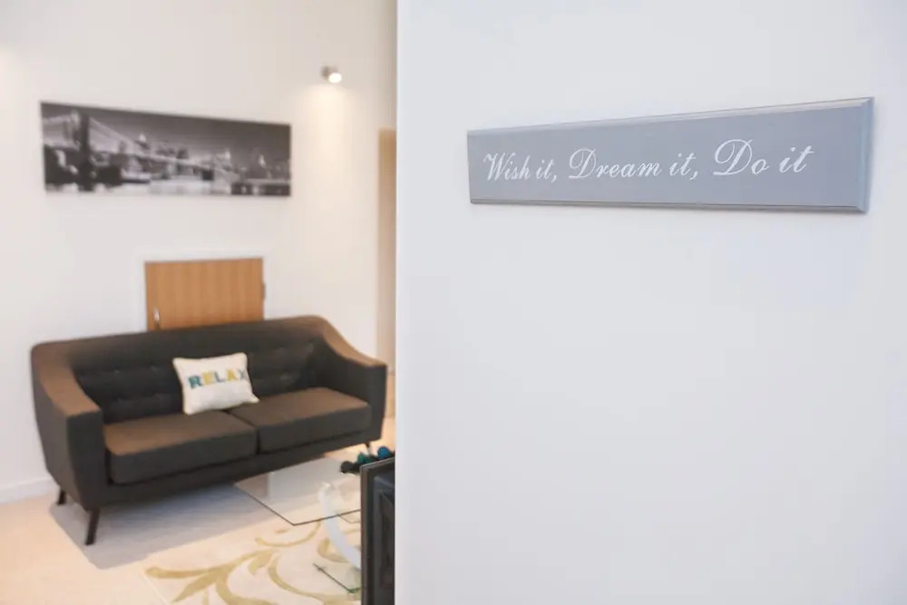 Hamilton Grace - Paramount Apartments