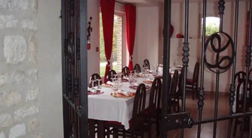 Gite et Chambres dHôtes des Galopins
