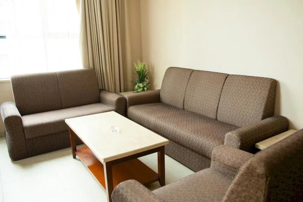 Crown Jiakai Hotel