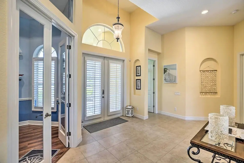 3 Mi to Downtown Cape Coral: Canal-Front Villa