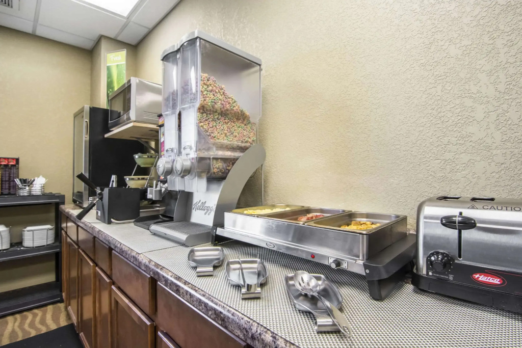 Quality Inn & Suites Thompson