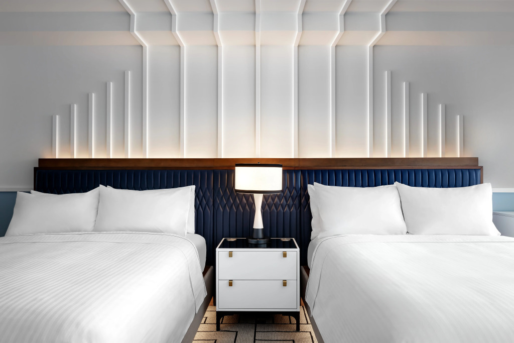 Cadillac Hotel & Beach Club, Autograph Collection