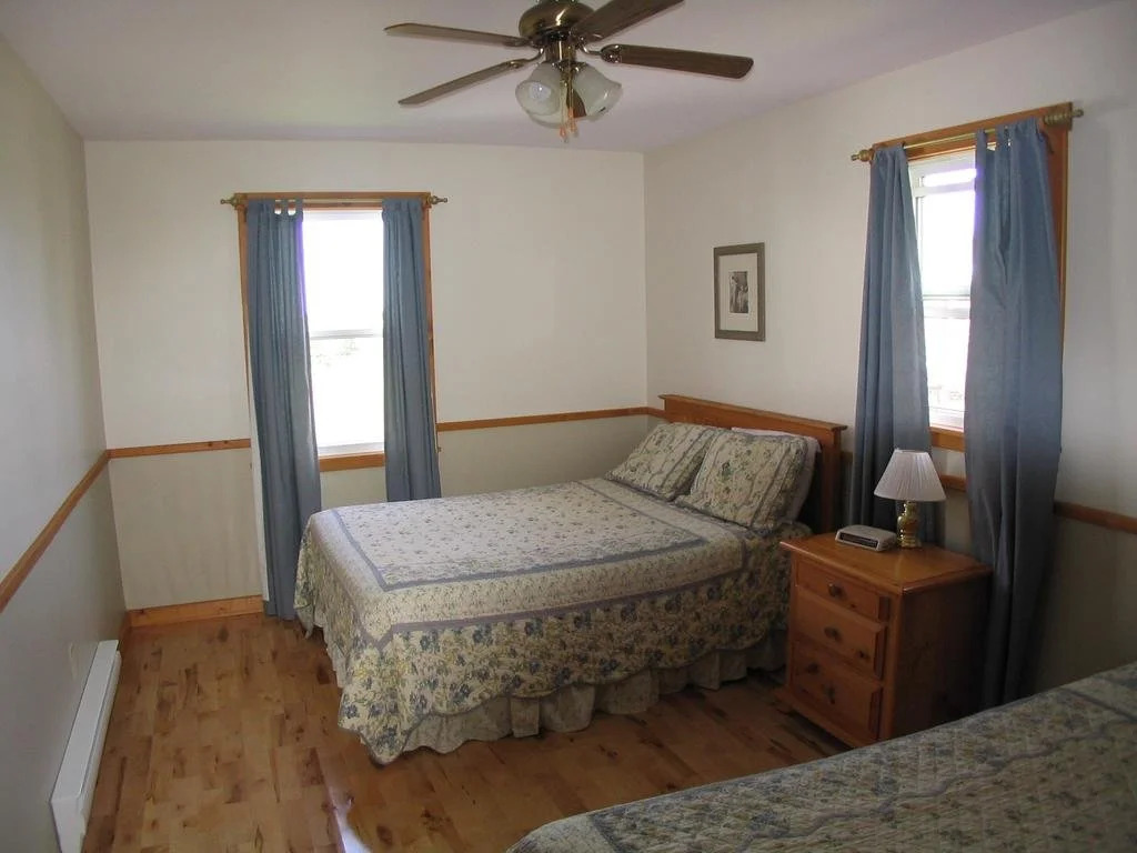Shining Waters - Ingleside Cottages