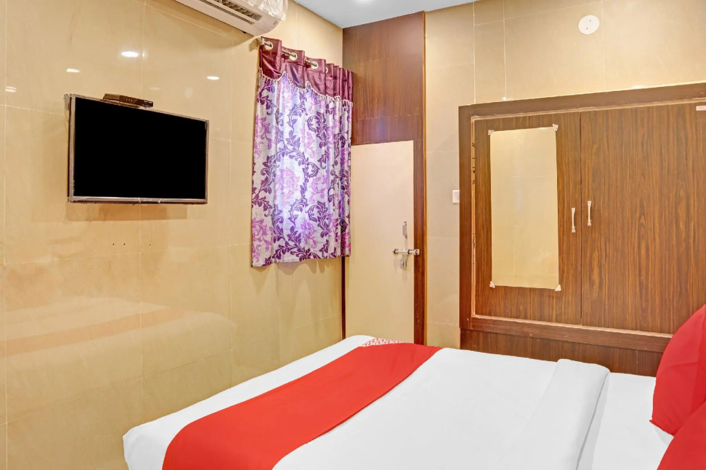 Sindhu Lodge by OYO Rooms