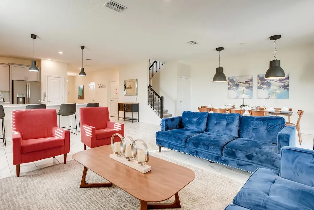 8801 IC 8BR Dream Retreat: Luxury Villa
