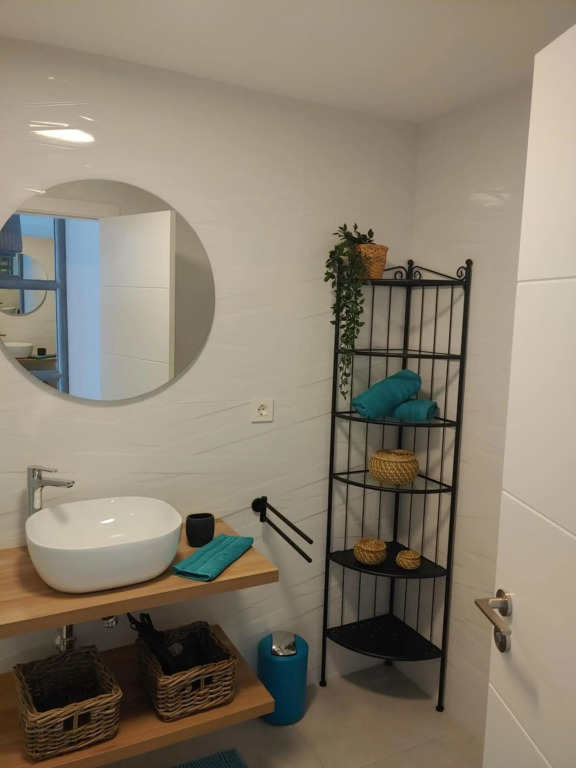 Apartment Namaste- Amazing sea view infinite pool - good Wifi - smart tv