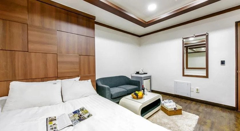 MK Hotel