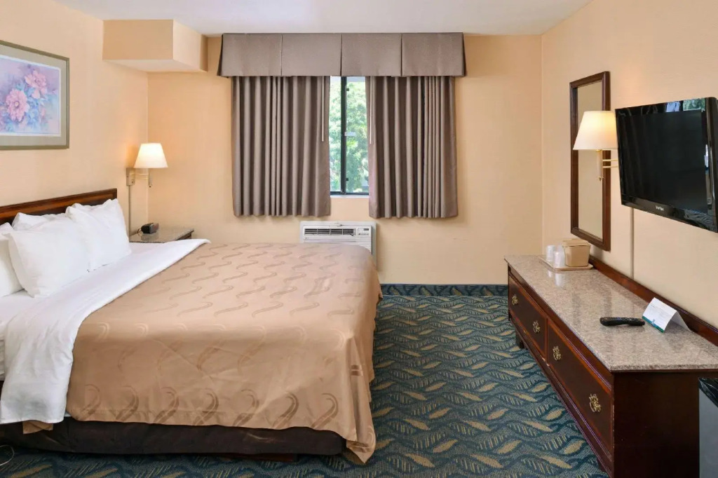 Quality Inn & Suites