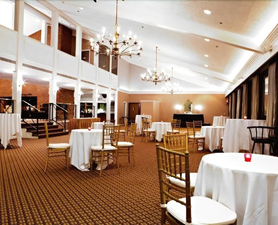 The Lodge at The International