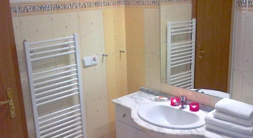 Family hotel Maxim
