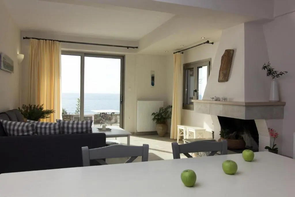 Mani Apartments