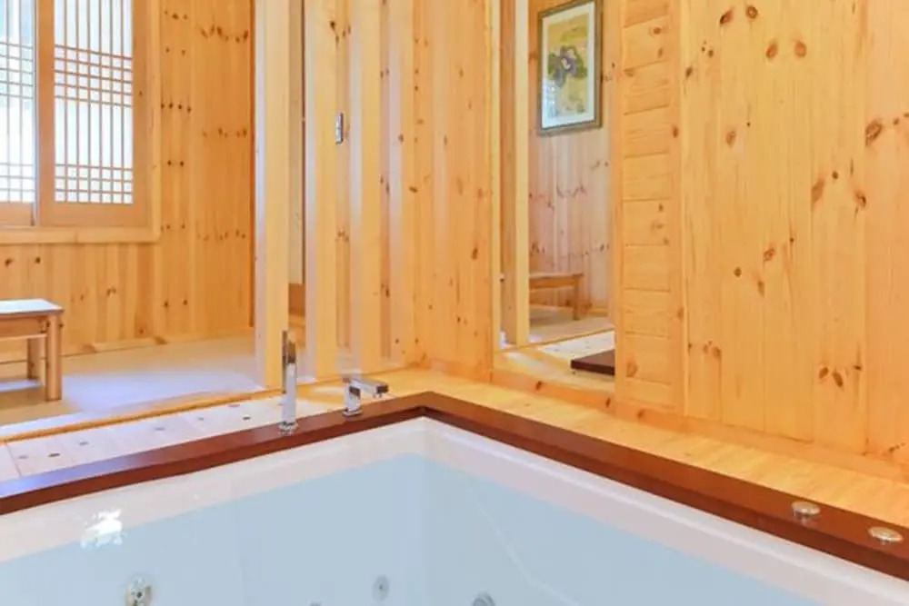 Pocheon CHW Hanok Pension