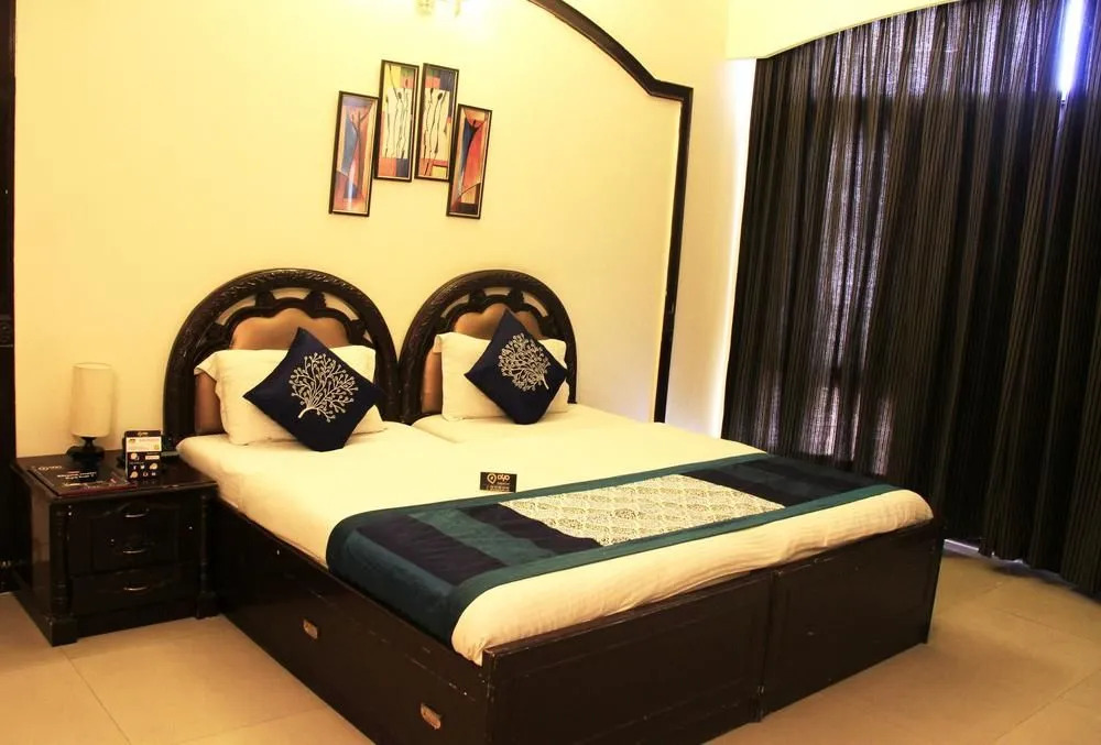OYO Rooms Akashneem Marg II