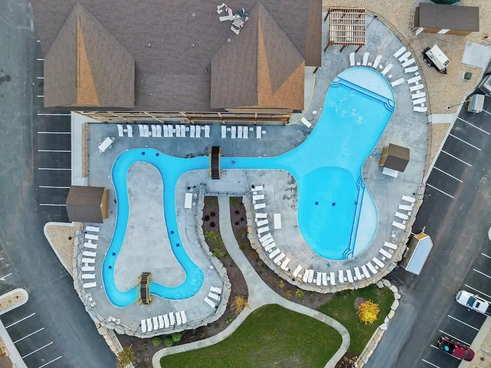 A Birds Eye Bridge View - 5 BDR w/ Private Hot Tub
