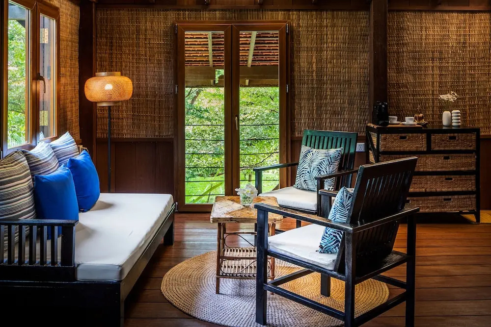 Farmhouse Resort & Spa