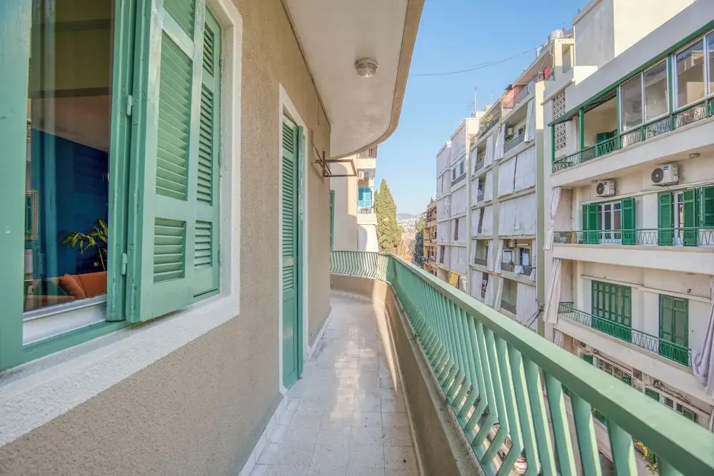 Dalida's 2-BR Apt in Mar Mikhael