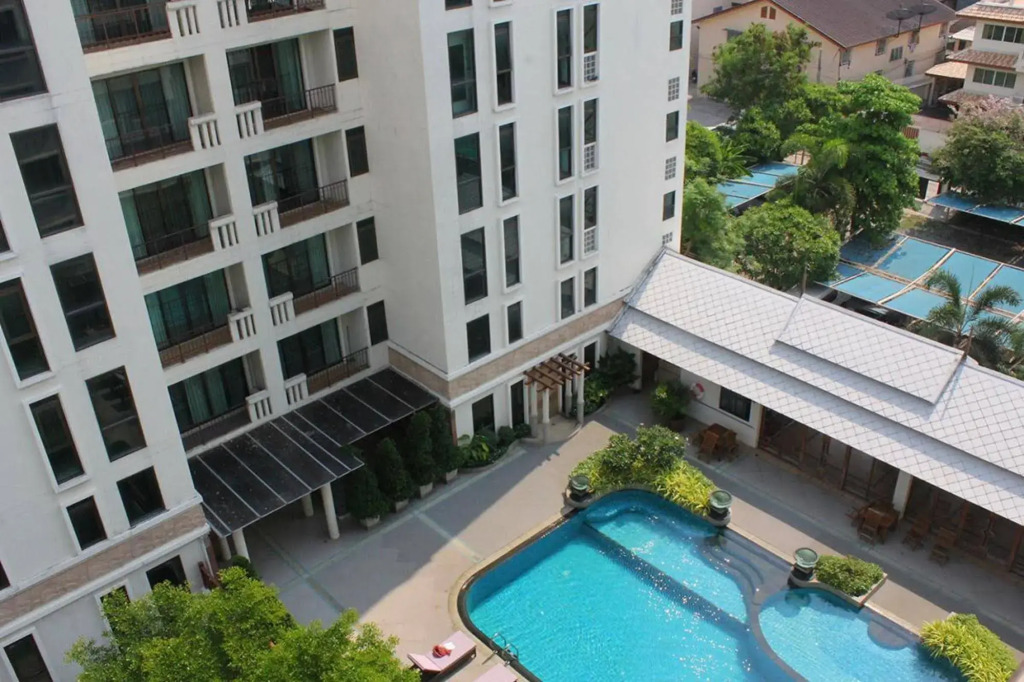 Lasalle Suites Hotel & Residence