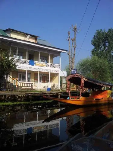 Chachoo Palace