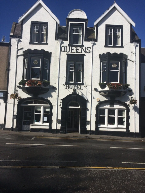 Queens Hotel
