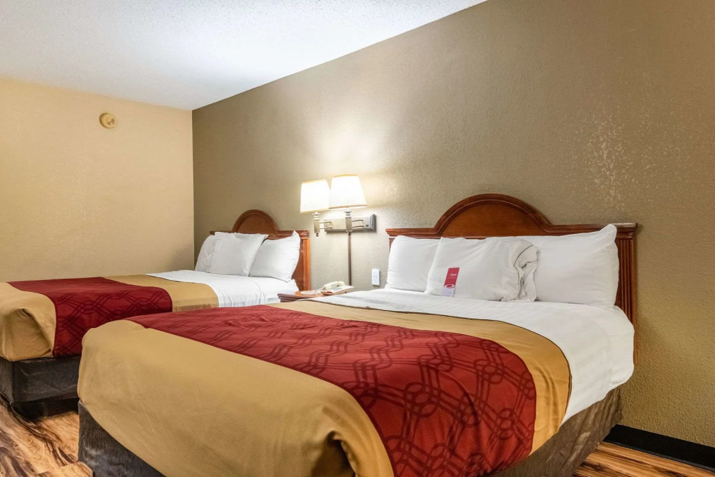 Econo Lodge Hillsboro