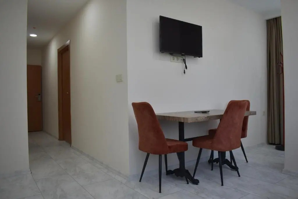 Mia Suite