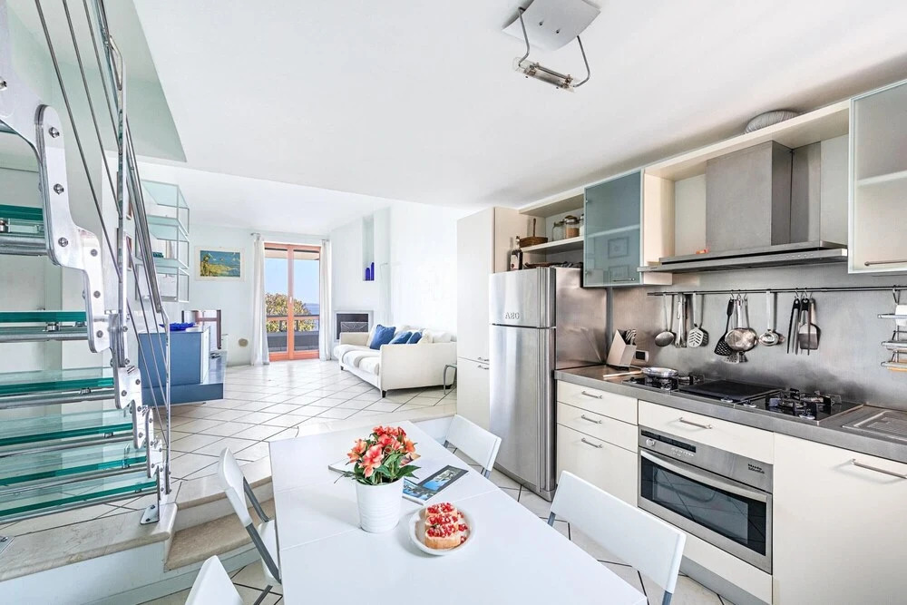 Il Melagrano B5 Apartment by Wonderful Italy