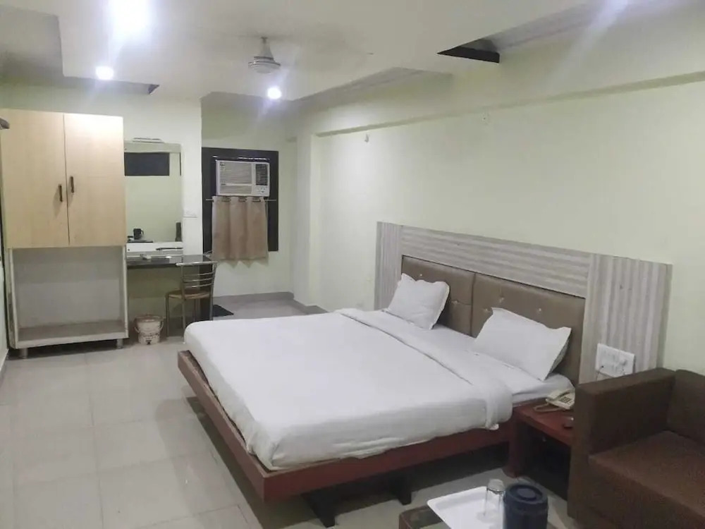 Hotel O New Om Palace