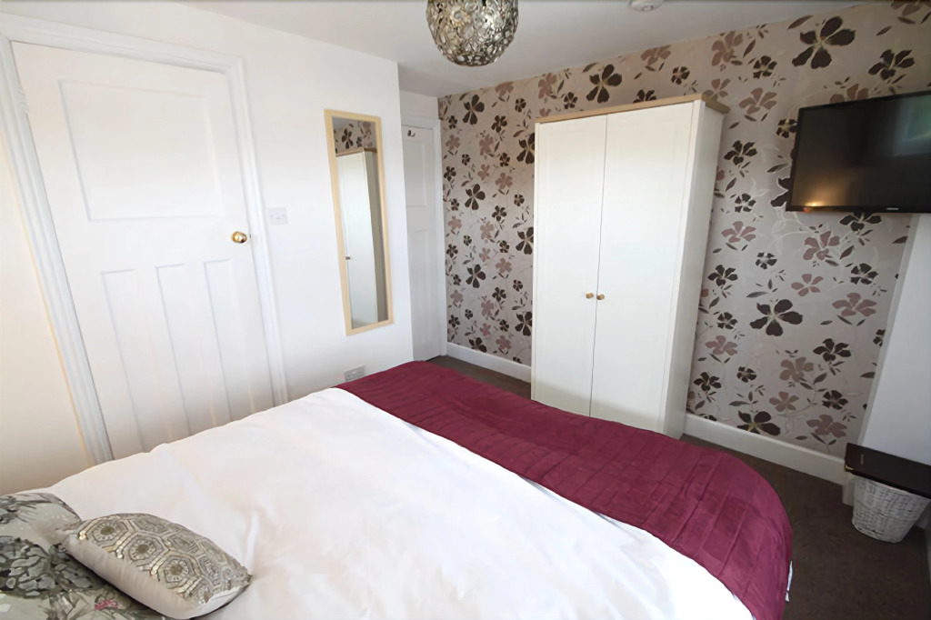 Avalon House B&B