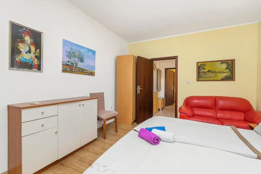 Romeo & Juliet Apartment