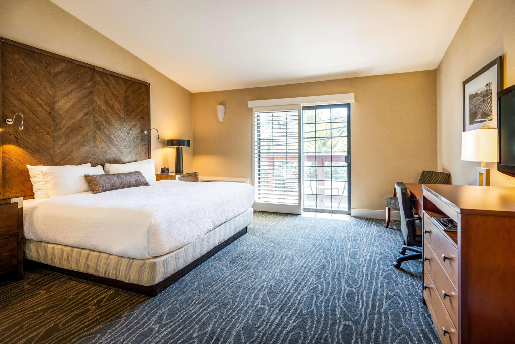 Best Western Plus Stevenson Manor