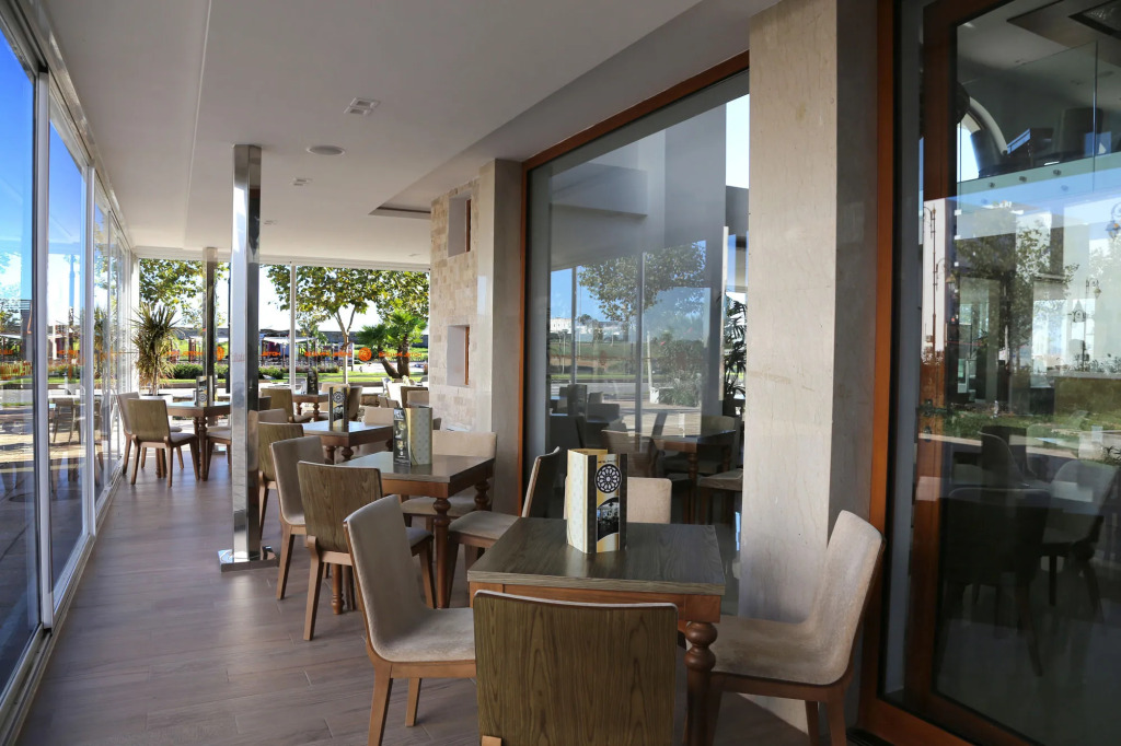 Hotel A44