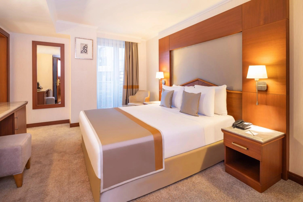 Holiday Inn Express Hotel & Suites Nashville Brentwood 65S