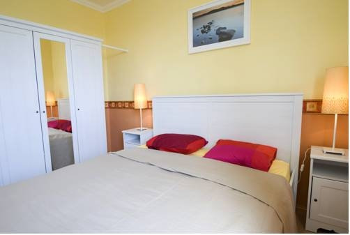 Dream Homes Apartment Etele