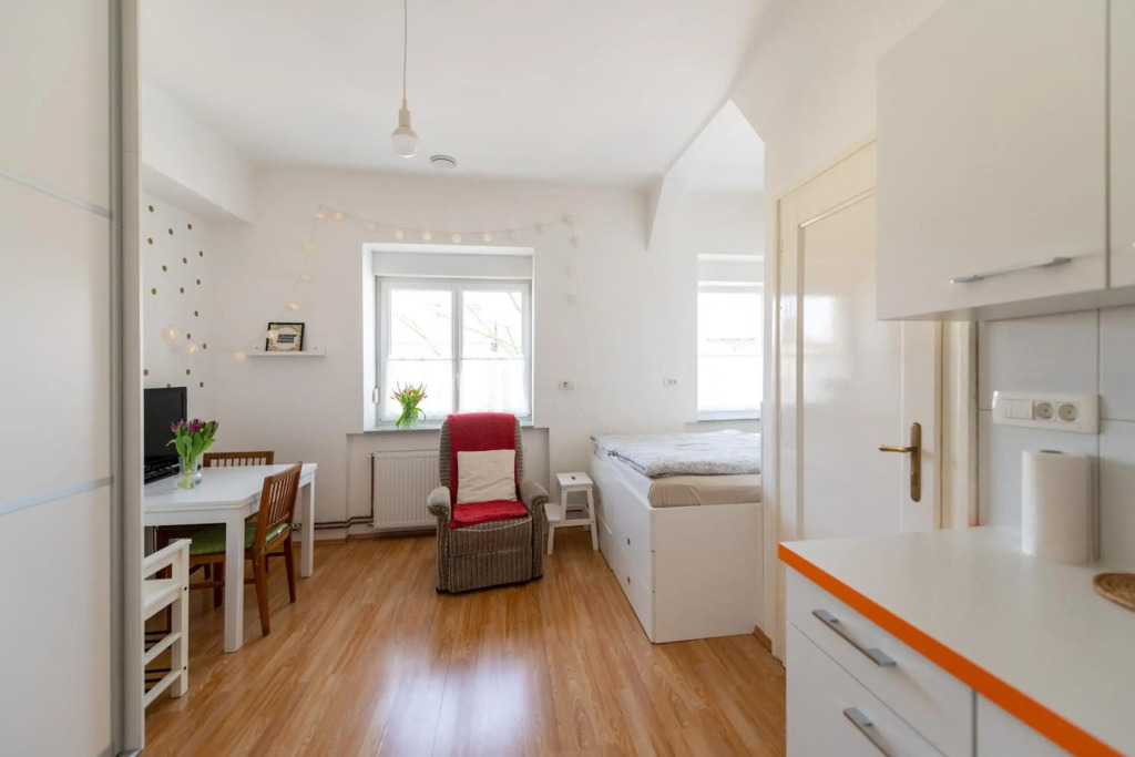 Sunny Villa Apartments