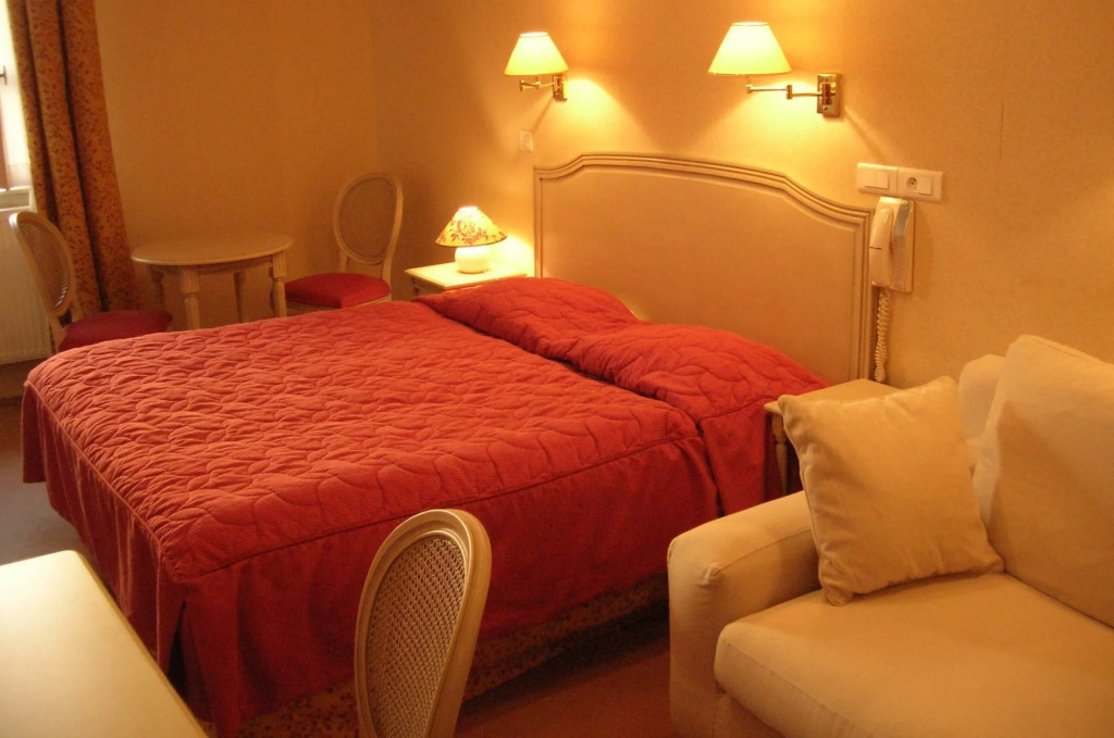 Hostellerie des Trois Pigeons, Paray-le-Monial