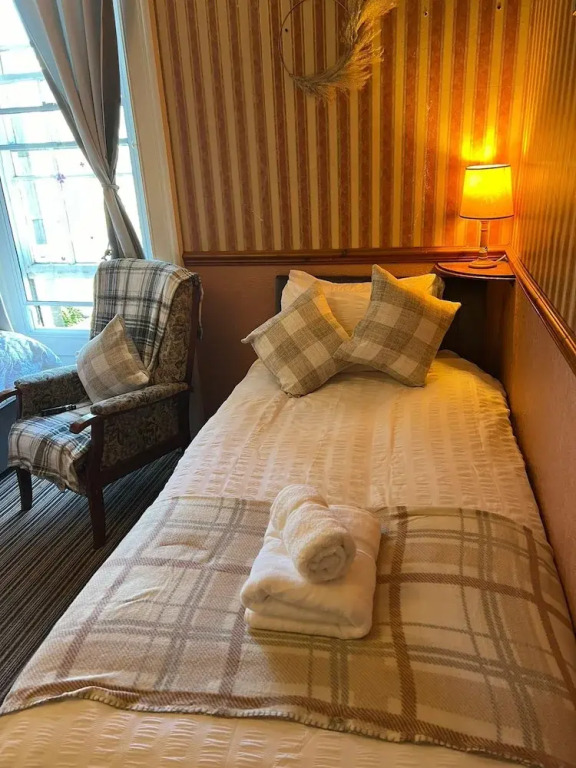 Edinburgh Travel Guest House
